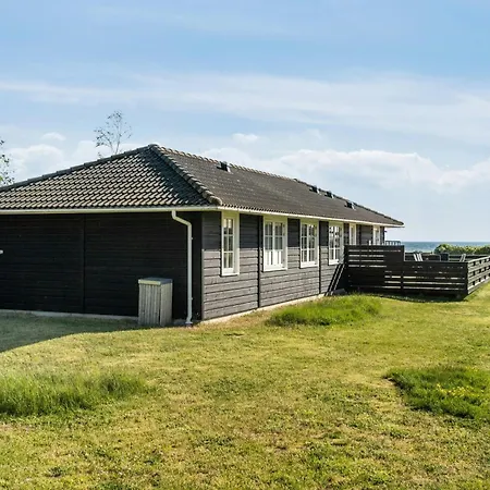 Bright Summer House With Sea View In Vejlbyfed Semesterbostad *