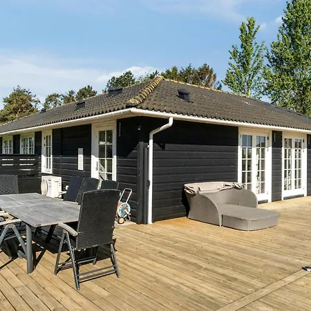 Bright Summer House With Sea View In Vejlbyfed Semesterbostad Middelfart